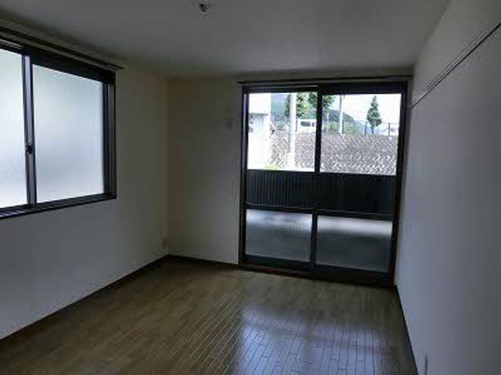 広島県広島市安佐北区深川2丁目の賃貸アパートの内装