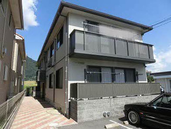 広島県広島市安佐北区深川2丁目の賃貸アパートの外観