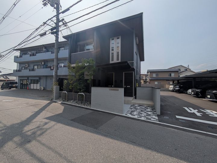 広島県広島市安佐南区川内1丁目の賃貸アパートの外観