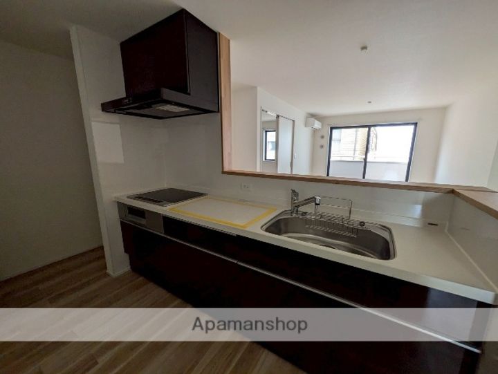 広島県広島市南区翠5丁目の賃貸アパートのキッチン