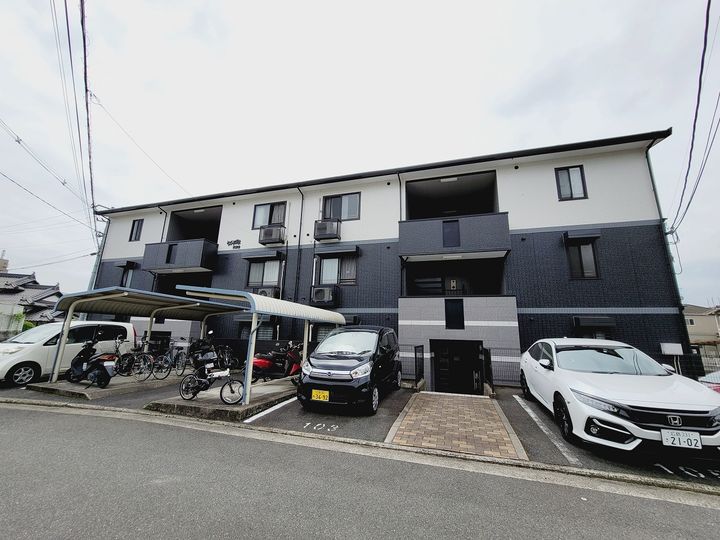 セゾン高取北弐番館101の外観
