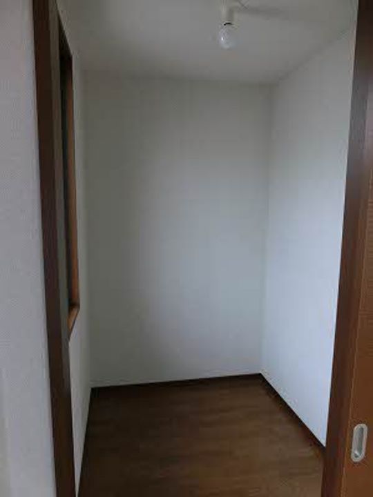 広島県広島市安佐北区落合南4丁目の賃貸アパートの内装