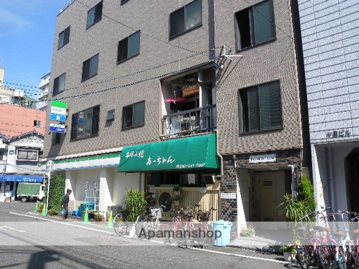 広島県広島市中区西平塚町の賃貸マンションの外観