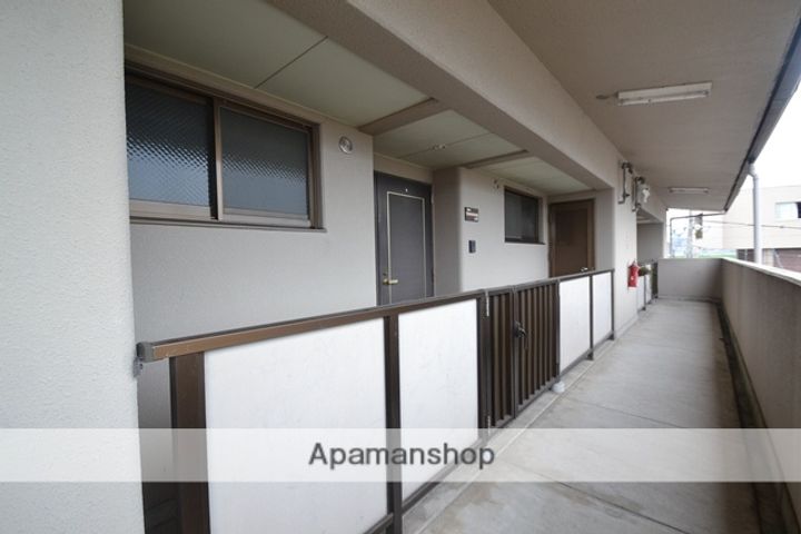 広島県広島市東区戸坂千足1丁目の賃貸マンションの外観