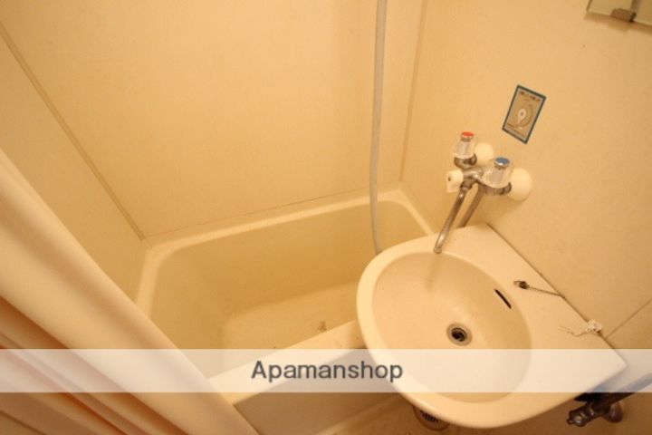 広島県広島市中区宝町の賃貸マンションの風呂