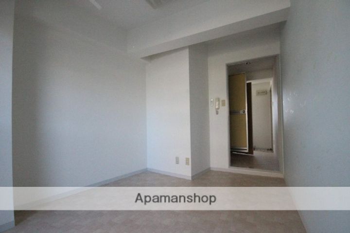 広島県広島市佐伯区五日市5丁目の賃貸マンションの居間