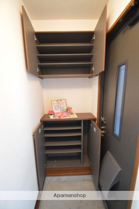 広島県東広島市西条町寺家の賃貸アパートの内装