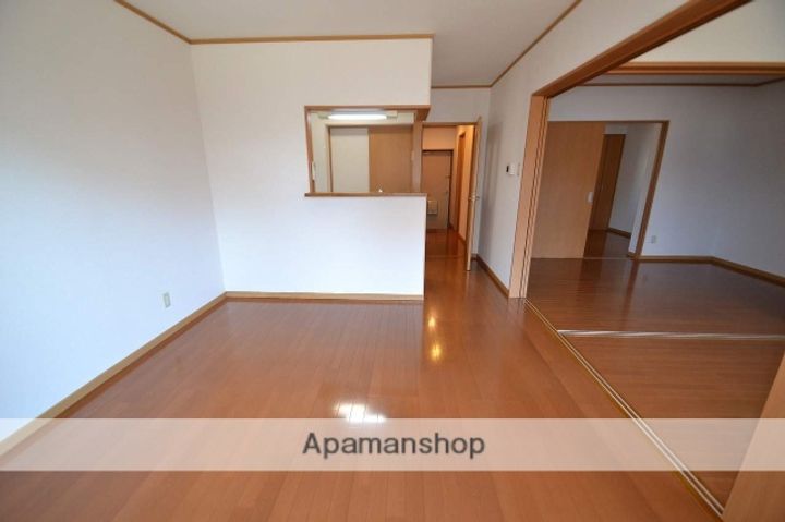 ハートフルKAGAMIⅠ205の内装