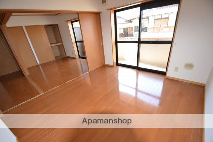 ハートフルKAGAMIⅠ205の内装