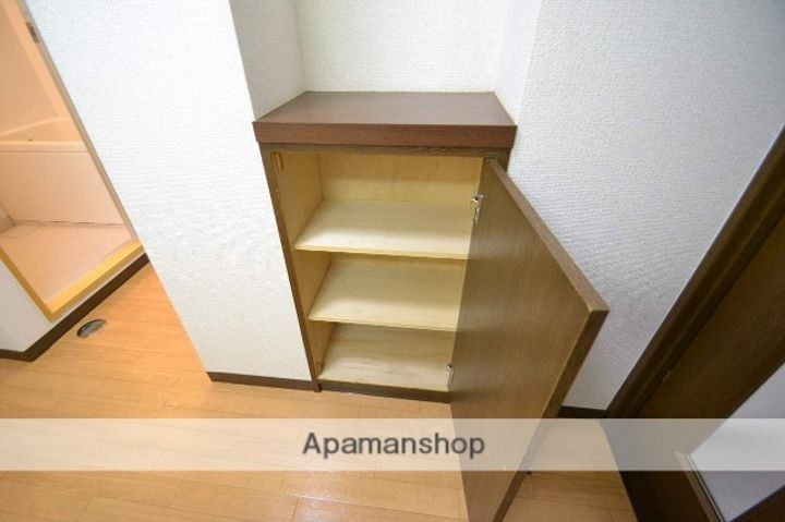 ヴィラ・カトレア303の内装