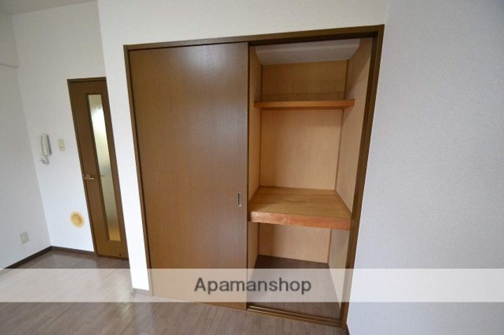 ヴィラ・カトレア303の内装