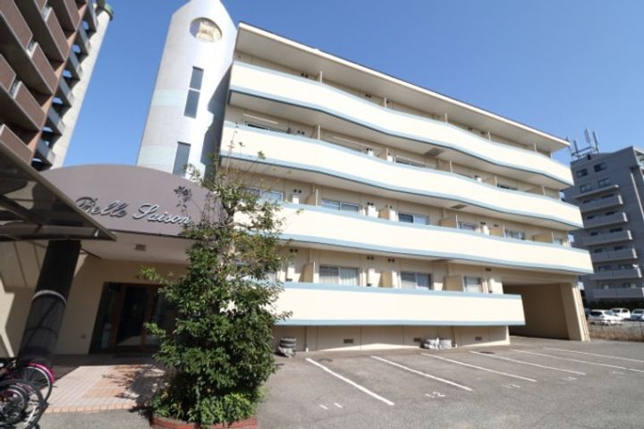 ベルセゾン(南側)406号室の外観