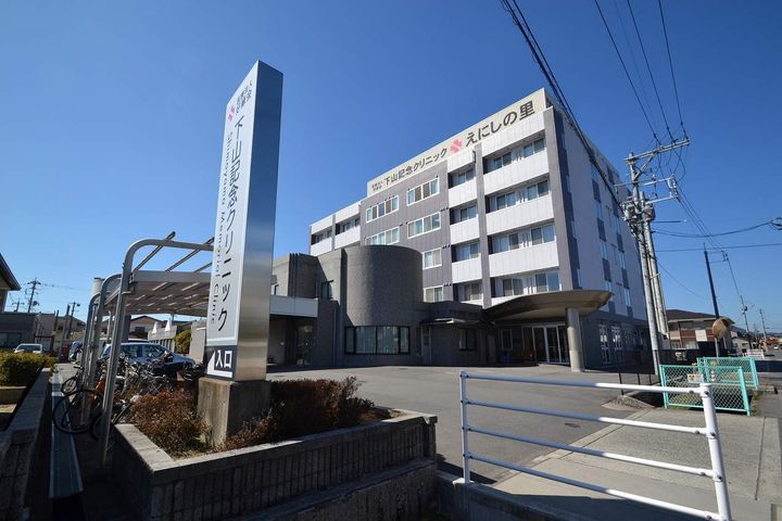 ベルセゾン(南側)406号室の周辺