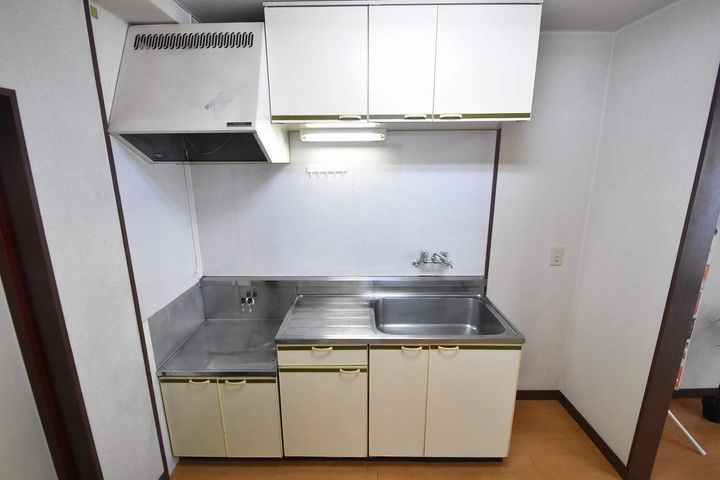 にっしょくビル401号室のキッチン