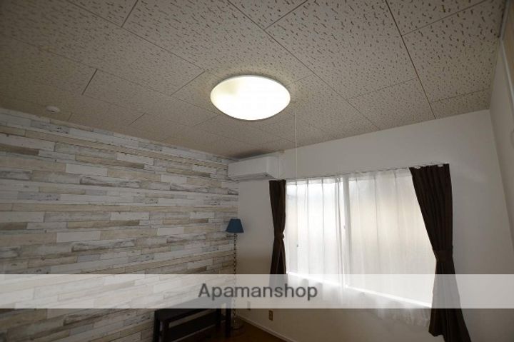 アルソーレ東広島七番館105の内装