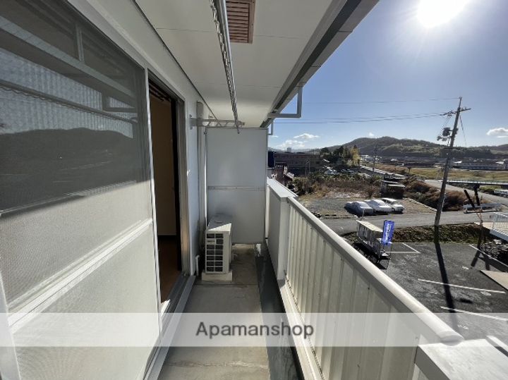 広島県東広島市西条町寺家の賃貸アパートの内装