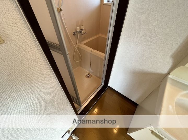 広島県東広島市西条町寺家の賃貸アパートの内装