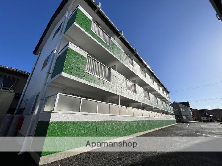 広島県東広島市西条町寺家の賃貸アパートの外観