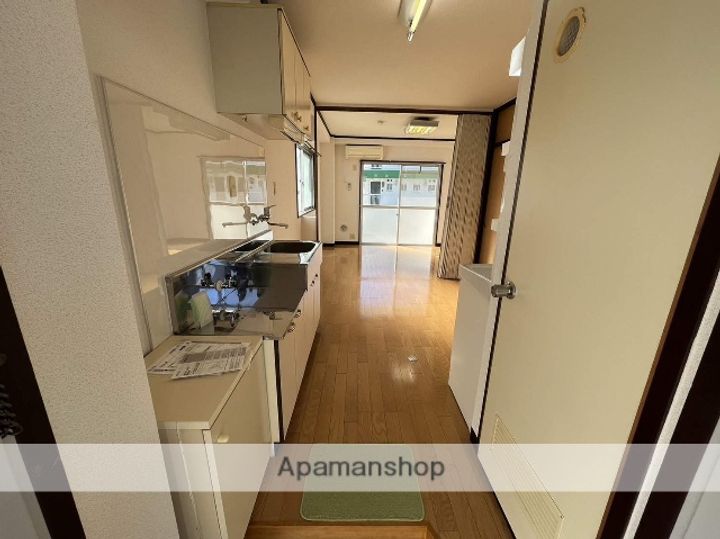 広島県東広島市西条町寺家の賃貸アパートの内装