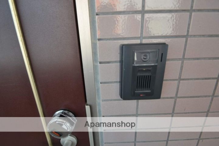 尾形ハイツA棟105の外観