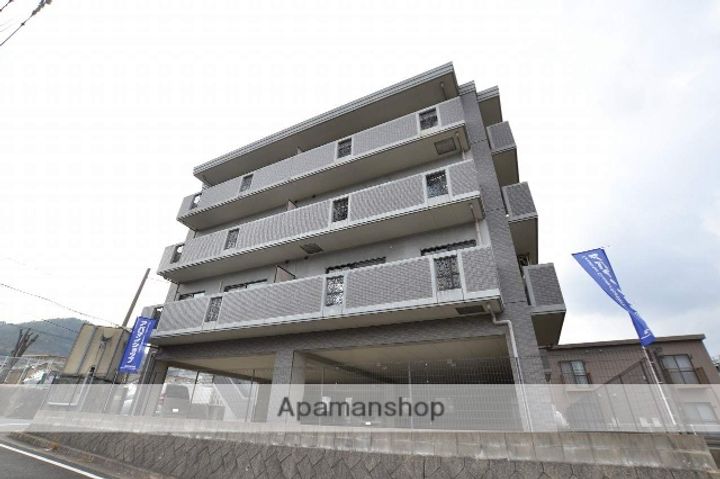 タンゲディア302の外観