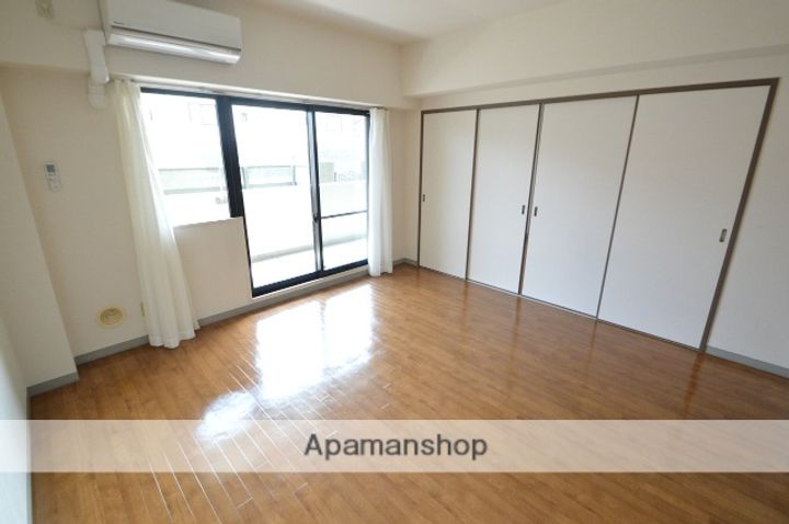 SELENE(セレネ)403の居間