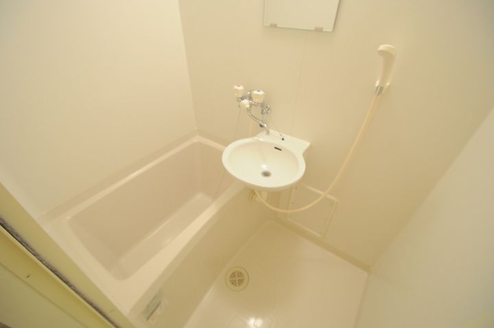 レオパレス高屋堀205の風呂
