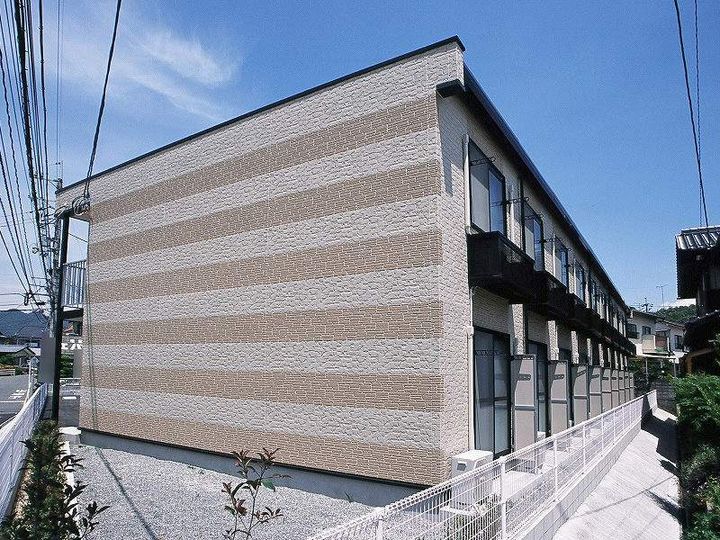 レオパレスカリーノスタンツァ210の外観