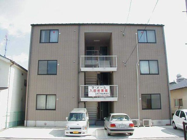 ラ・メール102号室の外観