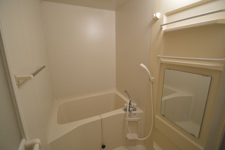 ラ・メール102号室の風呂