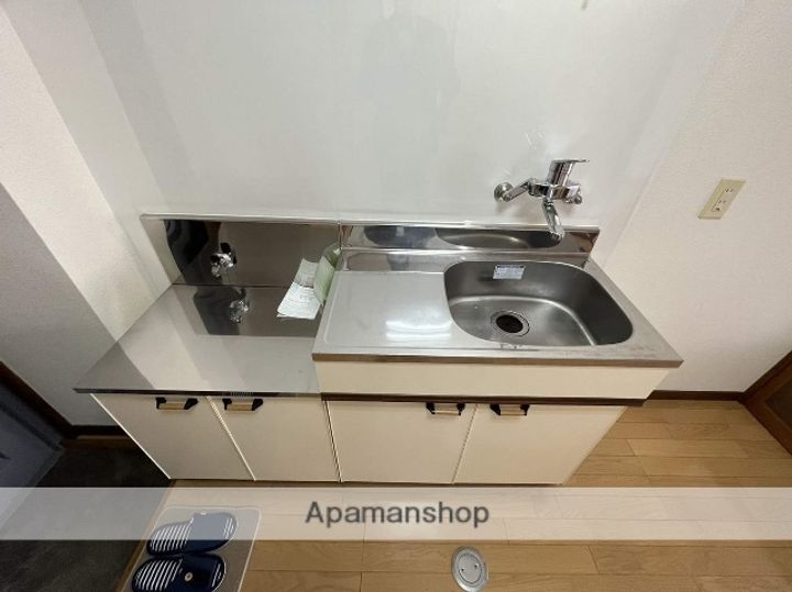 広島県東広島市西条中央4丁目の賃貸アパート104の内装