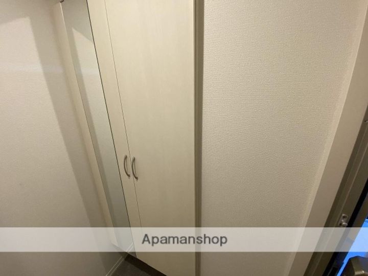 クロスコートの内装
