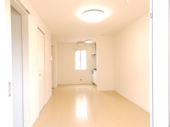 プレミール広の居間