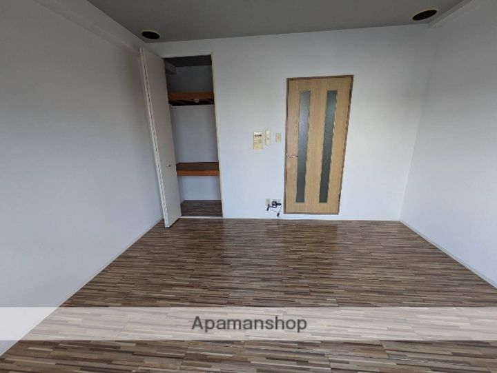 KAWABE340ビルの内装