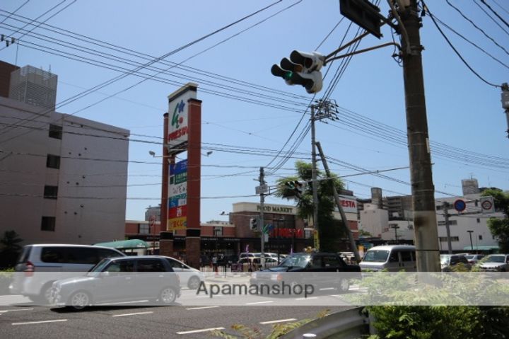 ハイライフ和誠の周辺