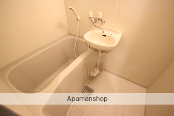 フォルム牛田新町の風呂