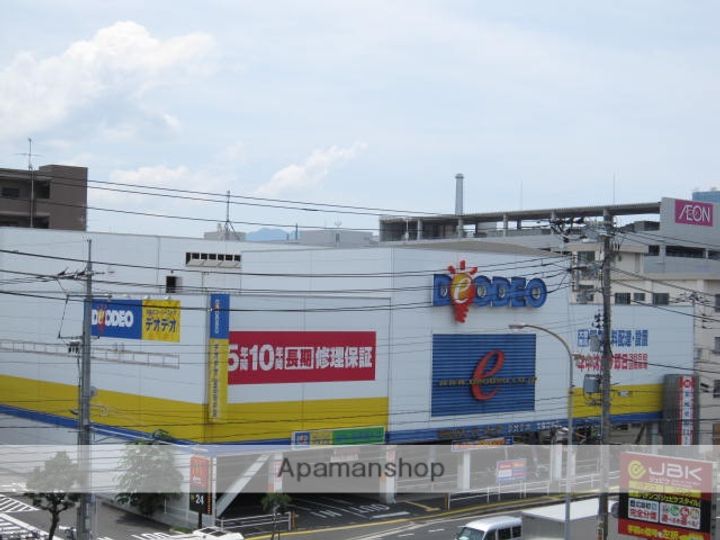 リーベ平成の周辺