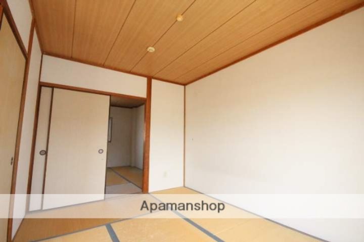 サコマンションの内装