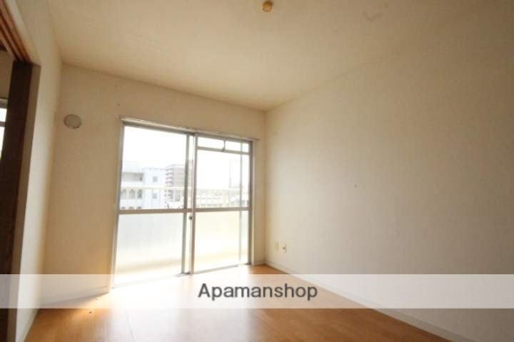 サコマンションの内装