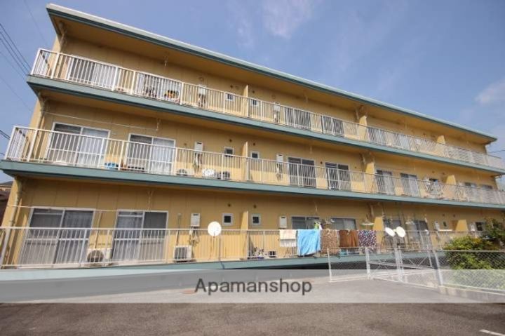 サコマンションの外観