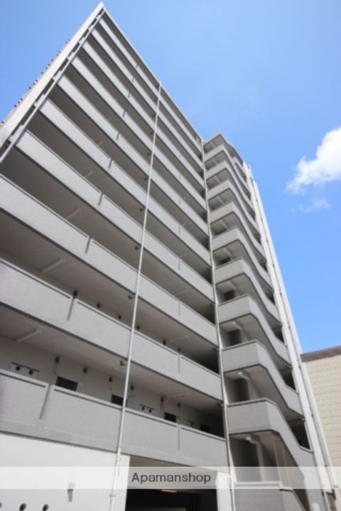 ノーブル広島駅前の外観
