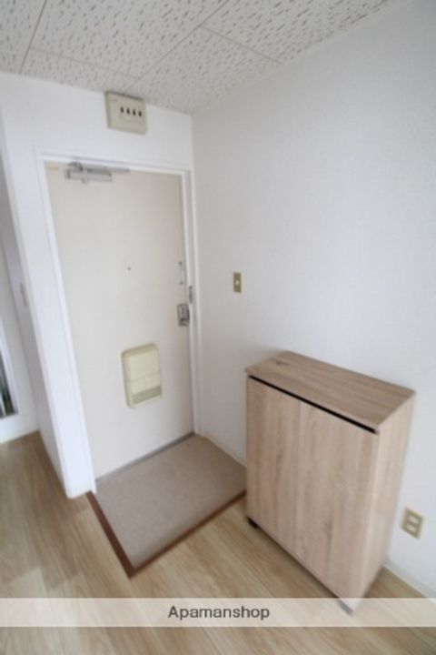 清和榎町の玄関