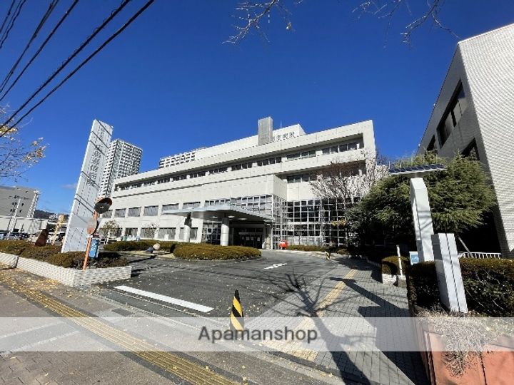 広島県広島市中区東白島町の賃貸マンションの周辺