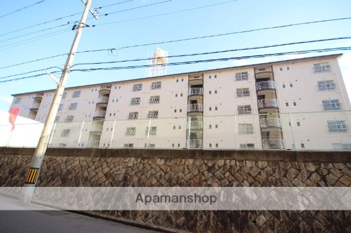 広島県広島市東区牛田早稲田4丁目の賃貸マンションの外観