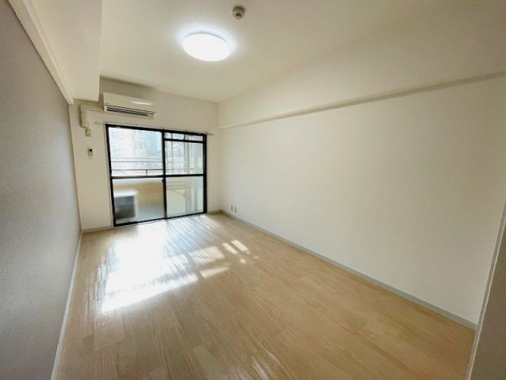 コンフォートNビルの居間