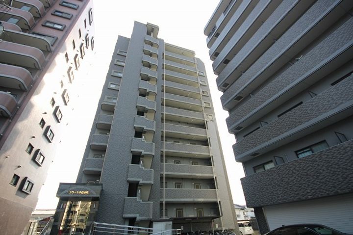 ラフィネ牛田本町201号室の外観