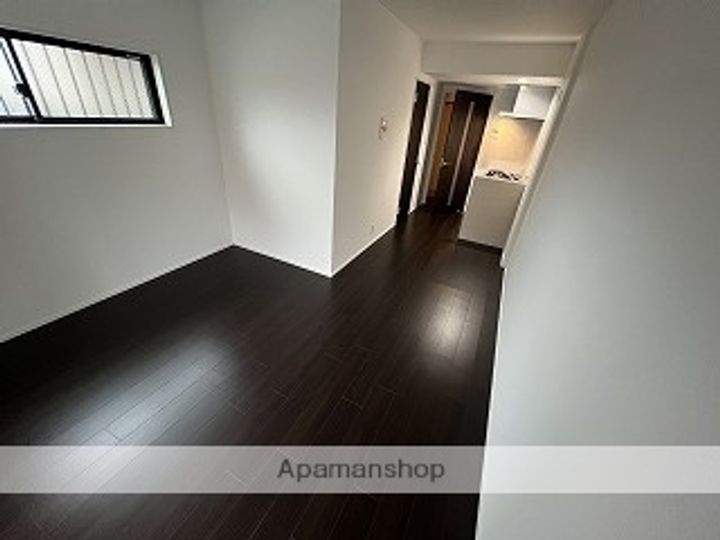 RESIDENTIAL 戸坂駅前の居間