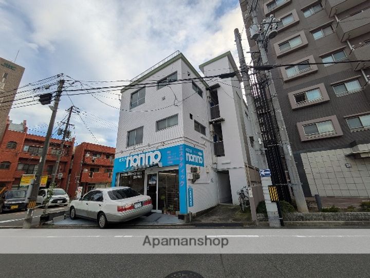 吉田ビルの外観