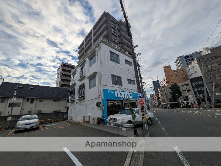 吉田ビルの外観