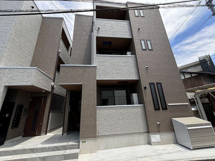 広島県広島市安佐南区古市1丁目の賃貸アパートの外観